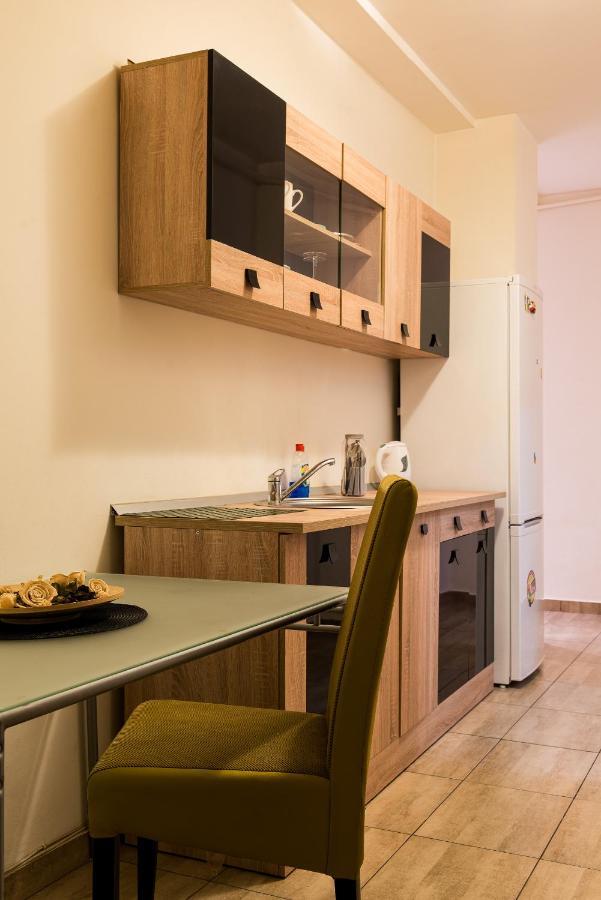 Romana Square Apartment Near Old Town - Ultracentral Location Bucarest Extérieur photo
